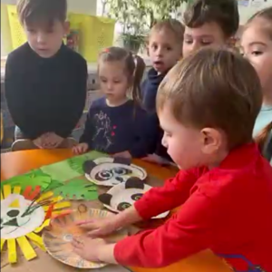 Jocul este activitatea de bază a copiilor!